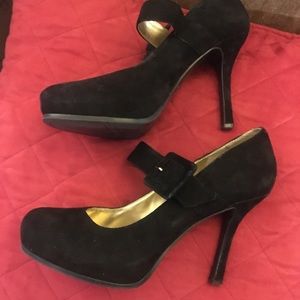 Nine West black suede Mary Janes heels with buckle
